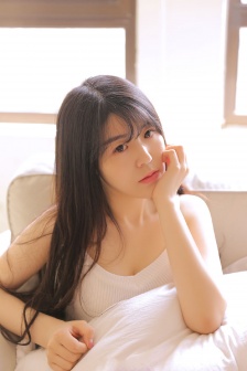 两女互摸自慰喷水爽哭直播